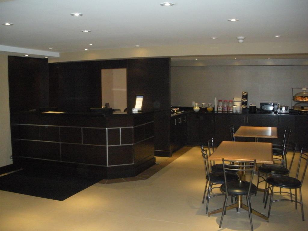 Comfort Inn East Scarborough Toronto Exterior photo